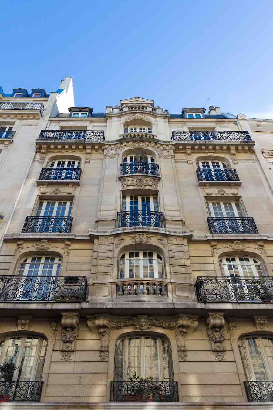 Façade traditionnelle Paris Expertise immobilière paris
